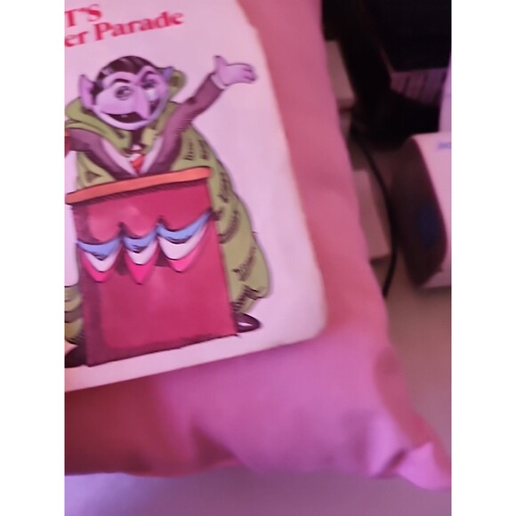 Vintage 1977 Sesame Street The Counts Number Parade Golden Shape Book Children - Picture 3 of 7